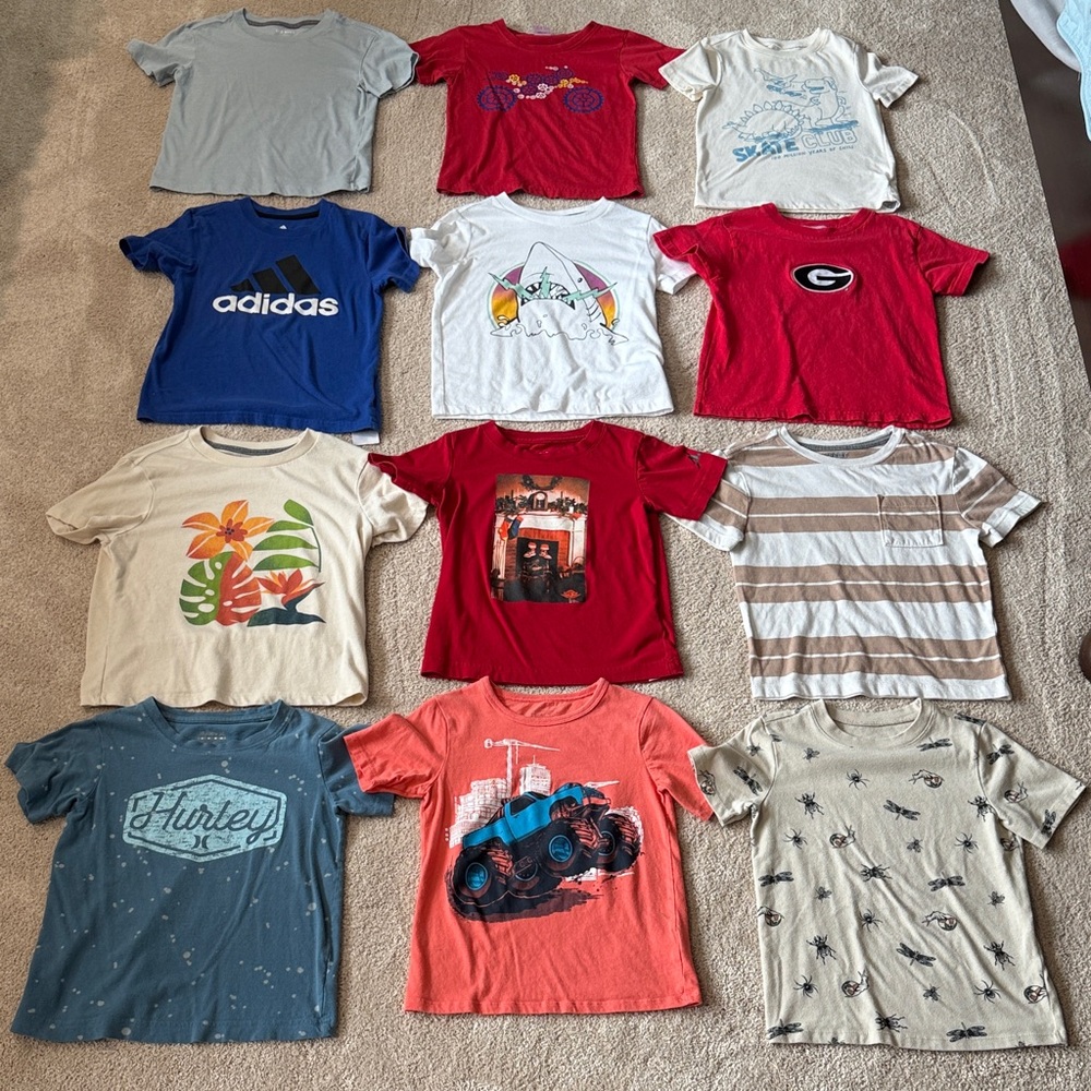 5T Short-Sleeve Graphic T-Shirts Bundle - 12 pcs